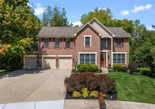 Photo 1 of Single family home for sale at 3140 Lantern Glow Ct, Bellbrook, OH 45305 | MLS# 967773 | Listing updated on 2026-09-06