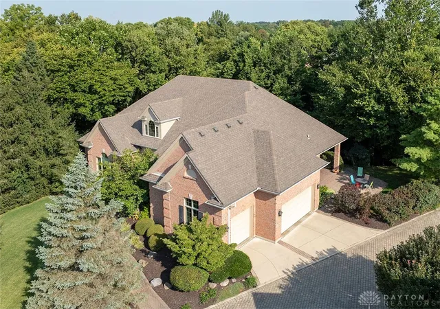 Photo 1 of Single family home for sale at 15 Aspen Woods Dr, Springboro, OH 45066 | MLS# 968040 | Listing updated on 2026-09-03
