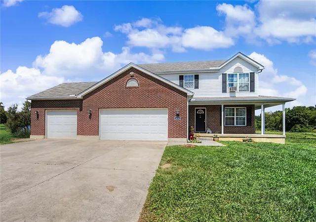 Photo 1 of Single family home for sale at 3436 Beal Rd, Franklin, OH 45005 | MLS# 968068 | Listing updated on 2026-09-03