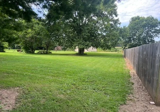 Photo 4 of Single family home for sale at 4427 Elk Crk Rd, Middletown, OH 45042 | MLS# 968100 | Listing updated on 2026-09-04