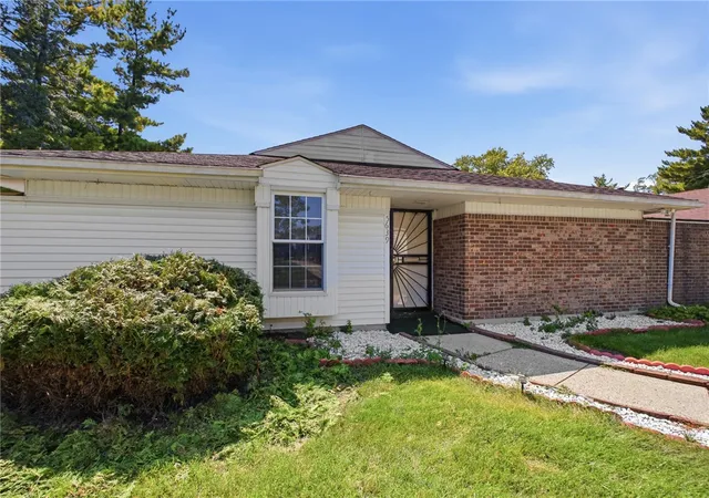 Photo 1 of Single family home for sale at 5639 Troy Villa Blvd, Dayton, OH 45424 | MLS# 968061 | Listing updated on 2026-09-03