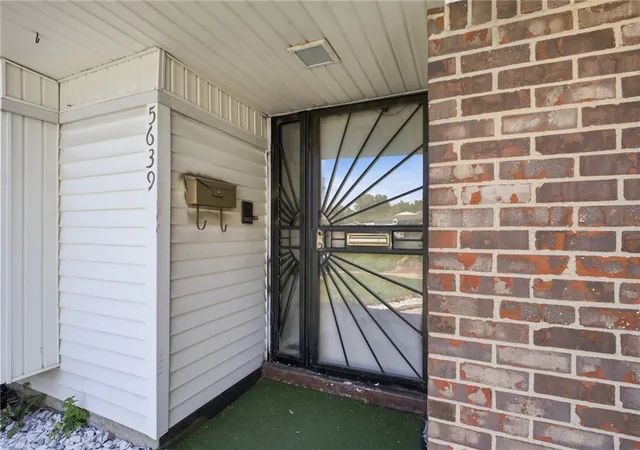 Photo 2 of Single family home for sale at 5639 Troy Villa Blvd, Dayton, OH 45424 | MLS# 968061 | Listing updated on 2026-09-03