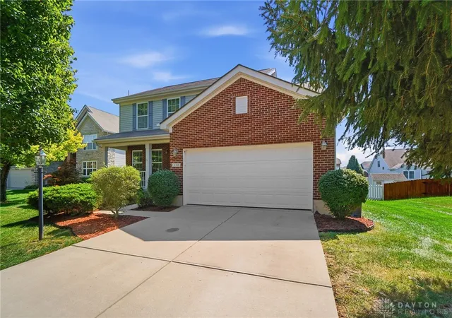 Photo 3 of Single family home for sale at 112 Pleasant Chase Cir, Englewood, OH 45322 | MLS# 967902 | Listing updated on 2026-09-08