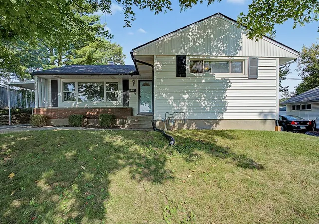 Photo 1 of Sale Pending at 132 Circle Dr, Fairborn, OH 45324 | MLS# 968001 | Listing updated on 2026-09-11