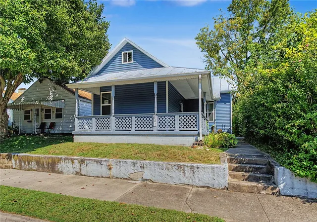 Photo 2 of Single family home for sale at 821 Buckeye St, Miamisburg, OH 45342 | MLS# 968087 | Listing updated on 2026-09-11