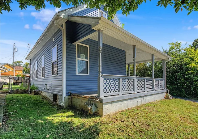 Photo 3 of Single family home for sale at 821 Buckeye St, Miamisburg, OH 45342 | MLS# 968087 | Listing updated on 2026-09-11