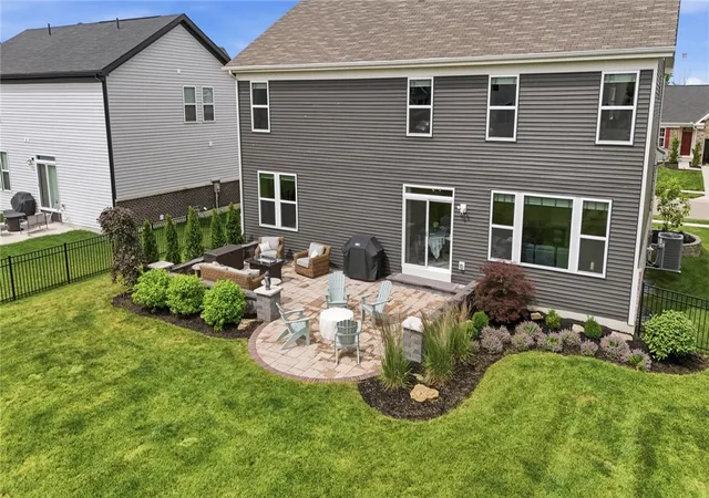 Photo 2 of Single family home for sale at 1986 Cleopatra Dr, Franklin, OH 45005 | MLS# 968095 | Listing updated on 2026-09-05