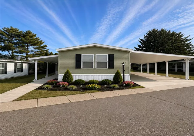 Photo 1 of Manufactured home for sale at 121 Branch St, Fairborn, OH 45324 | MLS# 968083 | Listing updated on 2026-09-04