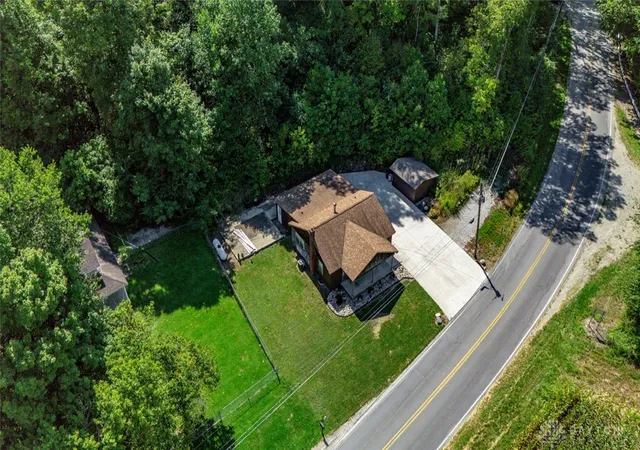 Photo 3 of Sale Pending at 10526 Mudlick Rd, Germantown, OH 45327 | MLS# 968148 | Listing updated on 2026-09-10