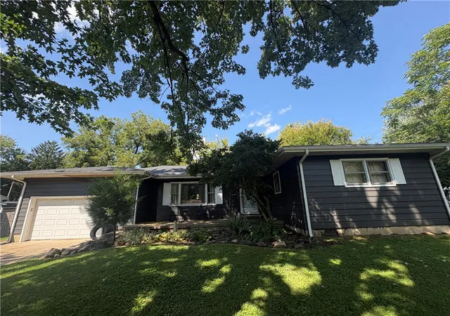 Photo 1 of Single family home for sale at 416 E Spring St, Eaton, OH 45320 | MLS# 968166 | Listing updated on 2026-09-17