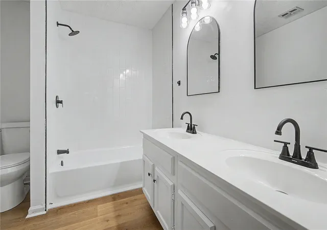 Photo 2 of Condo for sale at 109 E Van Lake Dr, Vandalia, OH 45377 | MLS# 966820 | Listing updated on 2026-09-10