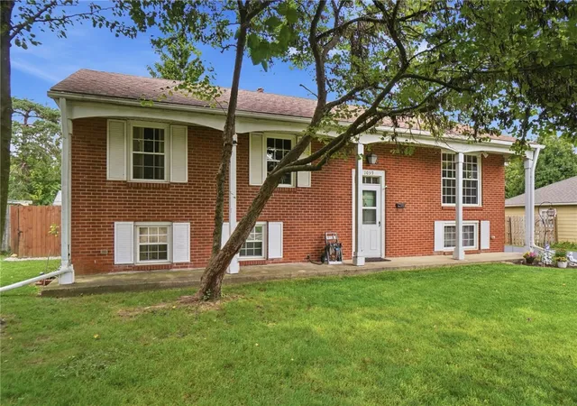 Photo 3 of Single family home for sale at 1039 E National Rd, Vandalia, OH 45377 | MLS# 967851 | Listing updated on 2026-09-27