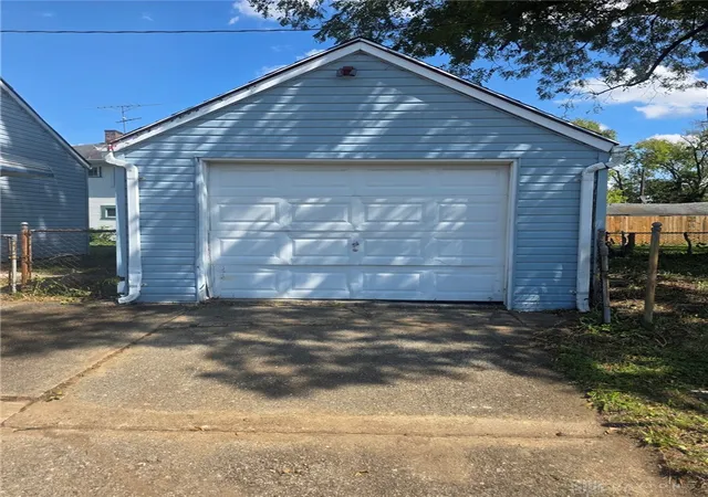 Photo 4 of Sale Pending at 528 Kammer Ave, Dayton, OH 45417 | MLS# 968176 | Listing updated on 2026-09-05