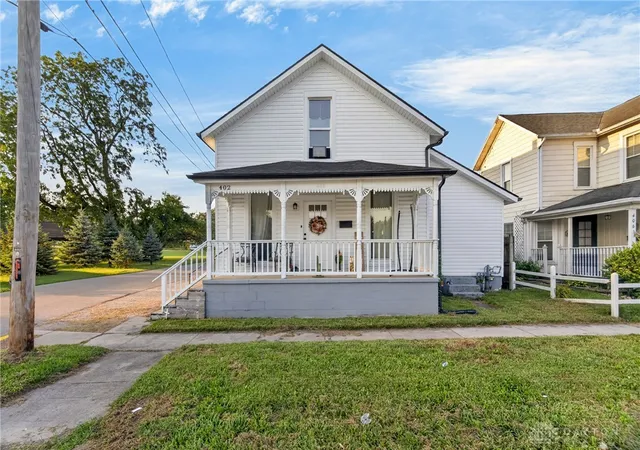 Photo 1 of Single family home for sale at 402 E Court St, Sidney, OH 45365 | MLS# 968182 | Listing updated on 2026-10-05