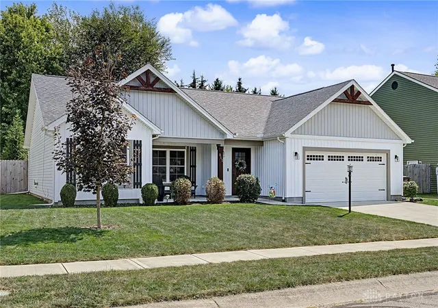 Photo 2 of Sale Pending at 511 Colony Trl, New Carlisle, OH 45344 | MLS# 968185 | Listing updated on 2026-09-05