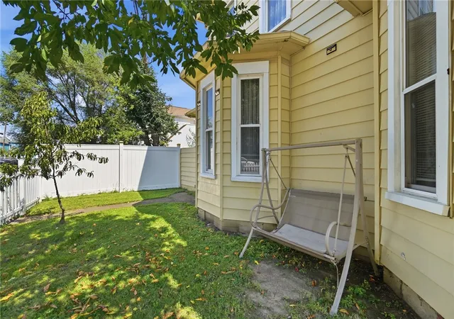Photo 4 of Single family home for sale at 40 S Torrence St, Dayton, OH 45403 | MLS# 968081 | Listing updated on 2026-09-12