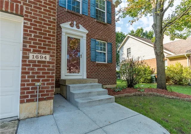 Photo 2 of Single family home for sale at 1694 Wimbledon Dr, Fairborn, OH 45324 | MLS# 967472 | Listing updated on 2026-09-28