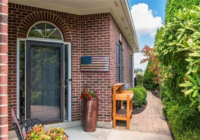 Photo 2 of Single family home for sale at 709 Legendary Way, Dayton, OH 45458 | MLS# 967795 | Listing updated on 2026-09-12