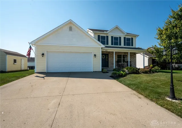 Photo 2 of Single family home for sale at 619 Colony Trl, New Carlisle, OH 45344 | MLS# 968089 | Listing updated on 2026-09-11