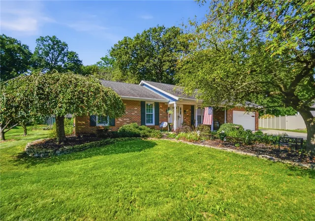 Photo 3 of Sale Pending at 2507 Debbie Dr, Lima, OH 45807 | MLS# 968109 | Listing updated on 2026-09-17