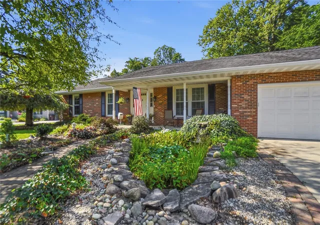 Photo 3 of Sale Pending at 2507 Debbie Dr, Lima, OH 45807 | MLS# 968109 | Listing updated on 2026-09-17