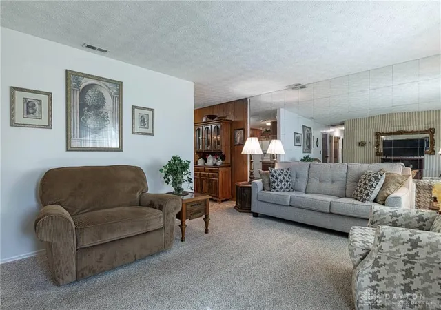 Photo 3 of Single family home for sale at 837 Colorado Dr, Xenia, OH 45385 | MLS# 968143 | Listing updated on 2026-10-05