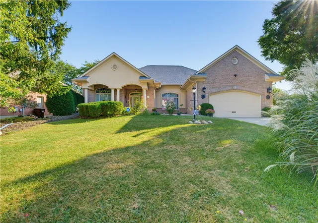 Photo 2 of Single family home for sale at 2824 Legend Fls Ct, Beavercreek, OH 45431 | MLS# 968223 | Listing updated on 2026-09-13