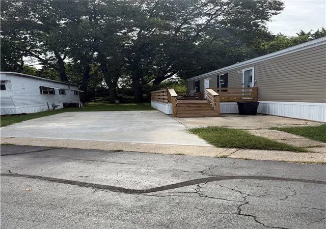 Photo 2 of Manufactured home for sale at 44 Airstream Dr, Dayton, OH 45449 | MLS# 968226 | Listing updated on 2026-09-11