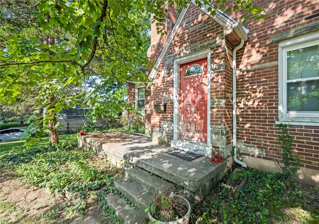 Photo 2 of Single family home for sale at 673 N West St, Xenia, OH 45385 | MLS# 968227 | Listing updated on 2026-09-04