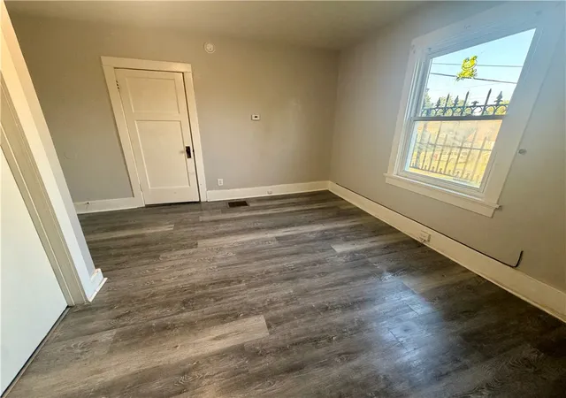 Listing Photo 5 - Condo for sale in building located at 432 N Gettysburg Ave, Dayton, OH 45417