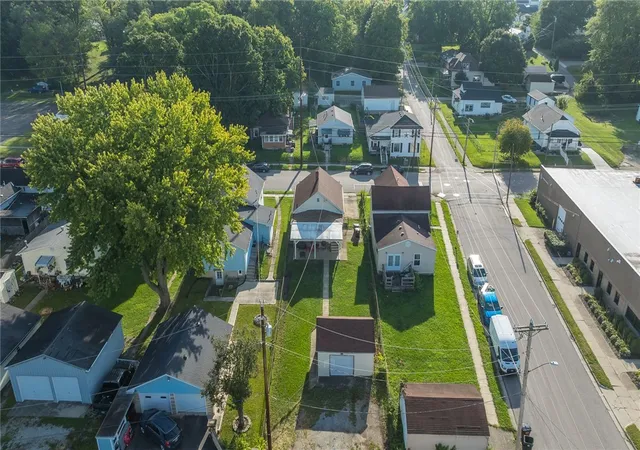 Photo 3 of Single family home for sale at 128 Staunton St, Piqua, OH 45356 | MLS# 968242 | Listing updated on 2026-09-18