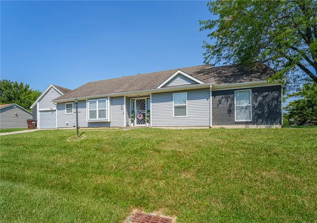 Photo 3 of Single family home for sale at 4439 Talcott Trl, Dayton, OH 45426 | MLS# 968190 | Listing updated on 2026-09-29