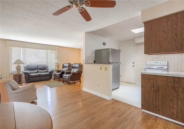 Photo 4 of Single family home for sale at 3903 Mengel Dr, Dayton, OH 45429 | MLS# 966953 | Listing updated on 2026-09-04