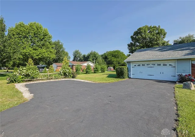 Photo 3 of Single family home for sale at 1905 Fenner Rd, Troy, OH 45373 | MLS# 968219 | Listing updated on 2026-09-15