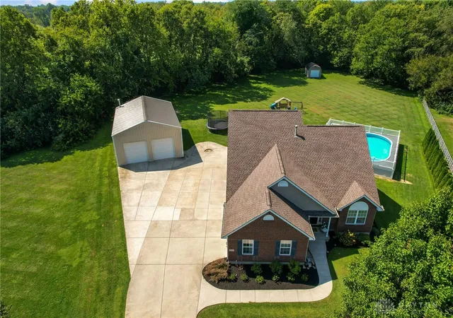 Photo 2 of Sale Pending at 5045 Spice Ct, Lebanon, OH 45036 | MLS# 967946 | Listing updated on 2026-09-08