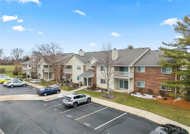 Photo 2 of Condo for sale at 6611 Brigham Sq #2, Dayton, OH 45459 | MLS# 968271 | Listing updated on 2026-09-09