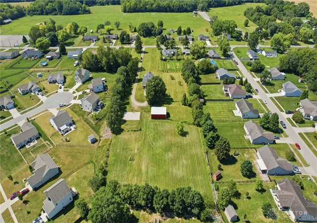 Photo 2 of Sale Pending at 7426 Martz Paulin Rd, Franklin, OH 45005 | MLS# 968161 | Listing updated on 2026-09-15