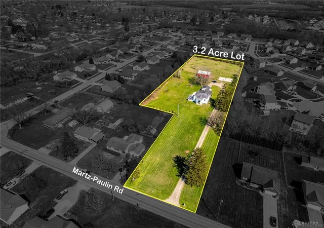 Photo 3 of Sale Pending at 7426 Martz Paulin Rd, Franklin, OH 45005 | MLS# 968161 | Listing updated on 2026-09-15