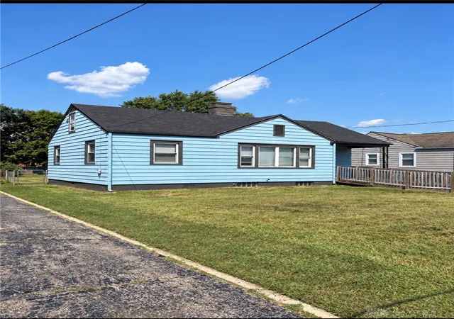 Photo 2 of Single family home for sale at 2313 Woodburn Ave, Middletown, OH 45042 | MLS# 968275 | Listing updated on 2026-09-13