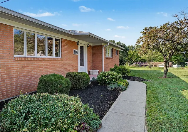 Photo 2 of Sale Pending at 444 W Lomar Ave, Franklin, OH 45005 | MLS# 968195 | Listing updated on 2026-09-12