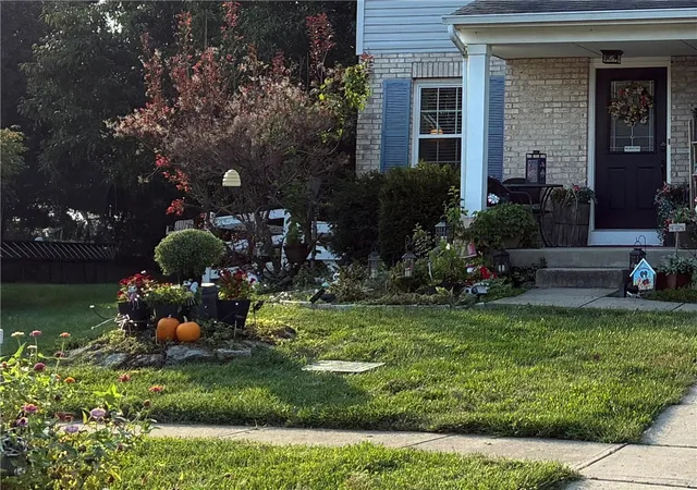 Photo 2 of Single family home for sale at 5829 Cedarwood Ct, Maineville, OH 45039 | MLS# 968260 | Listing updated on 2026-09-20