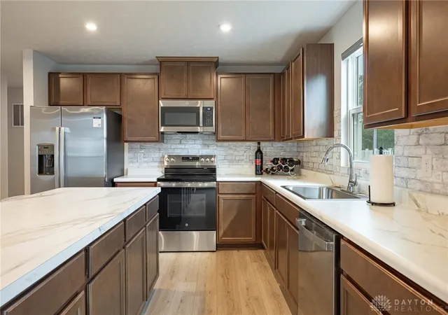 Photo 2 of Single family home for sale at 4156 Weeping Willow Dr, Dayton, OH 45404 | MLS# 968153 | Listing updated on 2026-09-13