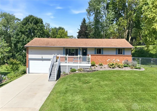 Photo 1 of Sale Pending at 4060 Middlebrook Dr, Dayton, OH 45440 | MLS# 968180 | Listing updated on 2026-09-11