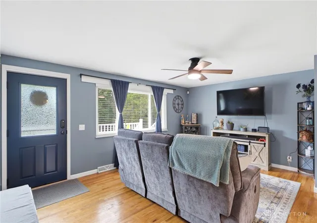 Photo 3 of Sale Pending at 4060 Middlebrook Dr, Dayton, OH 45440 | MLS# 968180 | Listing updated on 2026-09-11