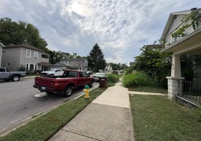 Photo 3 of Multi family home for sale at 302 E Northern Ave, Springfield, OH 45503 | MLS# 968276 | Listing updated on 2026-09-10