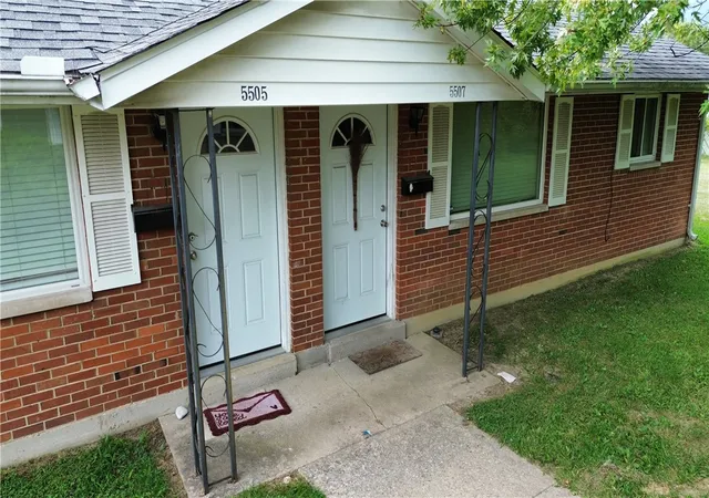 Photo 3 of Sale Pending at 5501 Misty Ln, Dayton, OH 45424 | MLS# 968038 | Listing updated on 2026-09-08