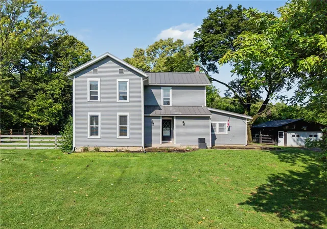 Photo 1 of Single family home for sale at 4905 Upper Valley Rd, Dayton, OH 45424 | MLS# 967987 | Listing updated on 2026-09-13