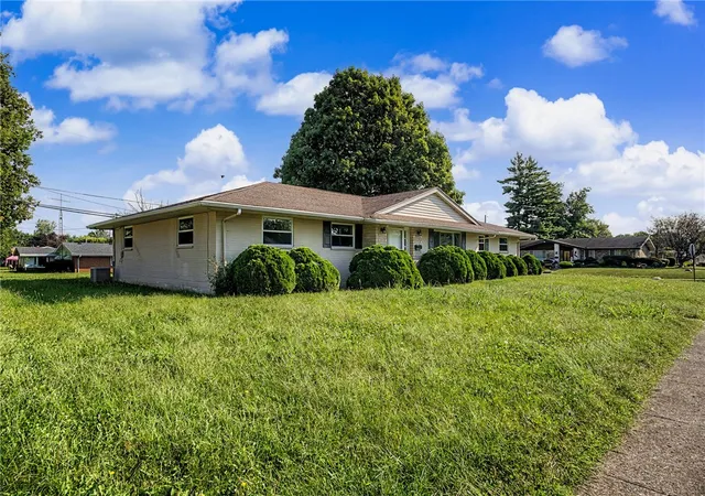 Single family home for sale at 529 N Eppington Dr, Dayton, OH 45426 | MLS# 968297