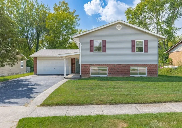 Photo 2 of Single family home for sale at 5342 Tucson Dr, Dayton, OH 45417 | MLS# 968309 | Listing updated on 2026-09-09