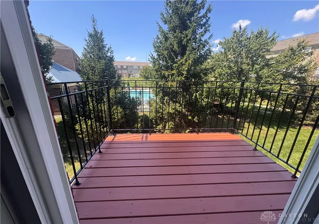 Listing Photo 2 - Condo for sale in building located at 9518 Tahoe Dr, Dayton, OH 45458 - Unit #